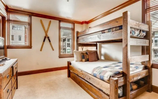 Luxury Ski in, Ski out 3 Bedroom Mountain Residence in the Heart of Lionshead Village with Heated Pool and Slopeside Hot Tub