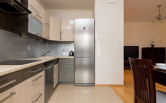 Wilanów 2-Bedroom Apartment
