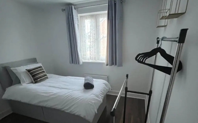 Trowbridge House, Long Stay Disc, Parking, Wifi