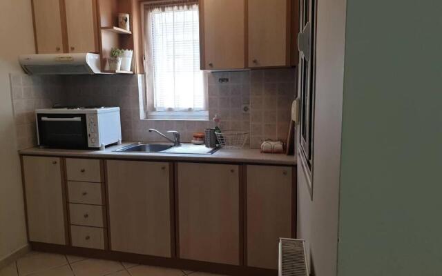 Κεντρικό στούντιο 250m σχεδόν από την παράλια.