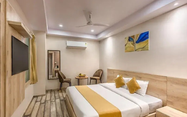 Hotel Limewood Residency