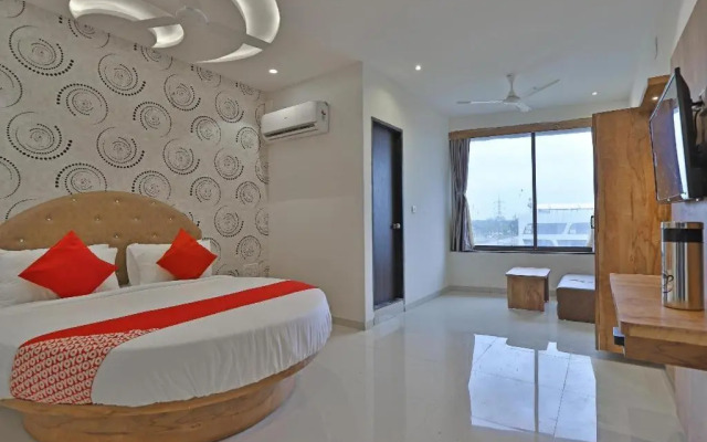 Oyo 41875 Hotel Hill City