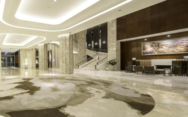 Everrich Golden Lake Hotel
