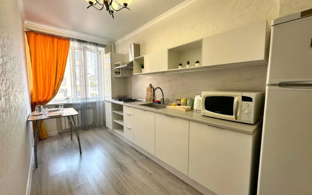 100 apartments on 83/5 Zurab Magkaev Street