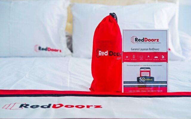 OYO 90496 Izzi Ekslusif