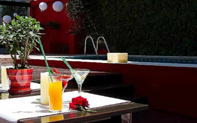 Ribera Sur Hotel