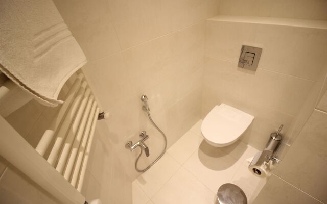 Super Luxury Apartments