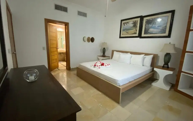 Penthouse With Rooftop and Pool & Beach Access