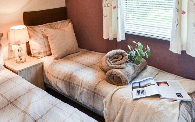 Remarkable 2-bed Lodge in Northumberland