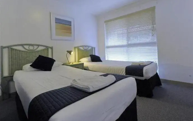 Quality Hotel Calgary Airport & Conference Centre