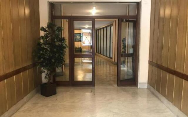 Dormi A Roma B