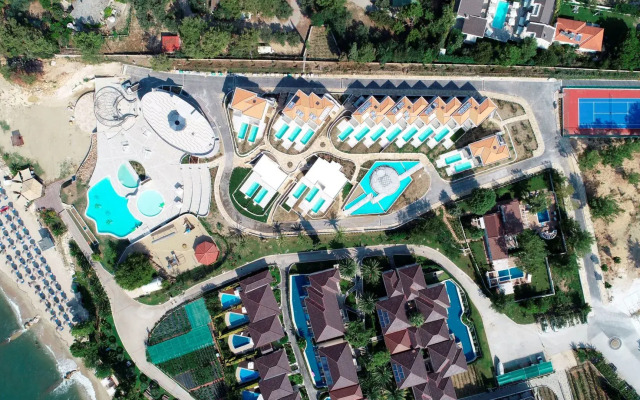 Alexandra Elegance Bridging Generations