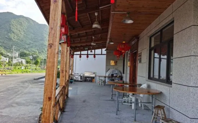 Xiangshan Changlai Inn