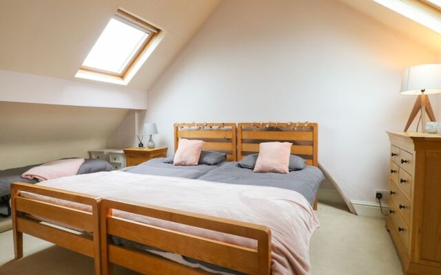 Cute, Remarkable Quirky 2 Bed House in Derby