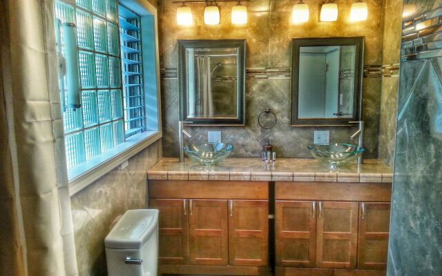 Hilltop Vacation Rental