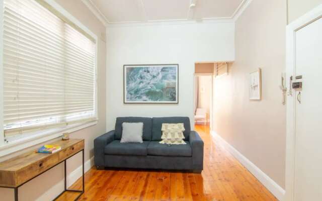 Cosy Apartment Walking Distance To Manly Beach