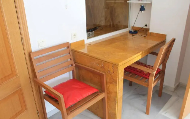 Alcazaba Beach Apartment 3302