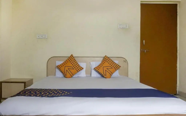 Vaishali Lodge by OYO Rooms