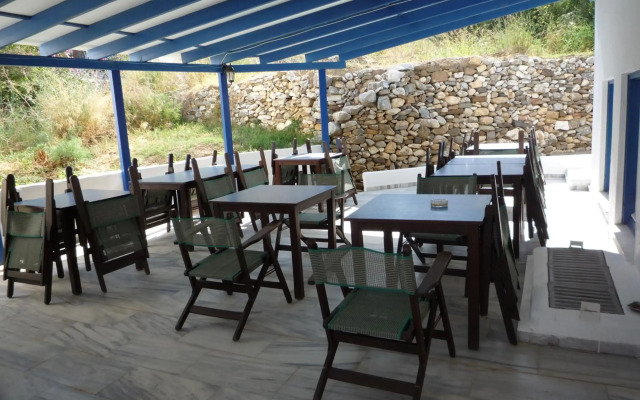 Adonis Hotel Naxos