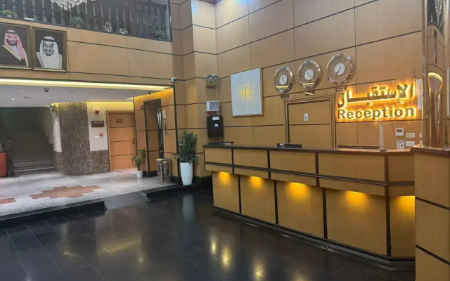 Al Thanaa Al Raqi Serviced Apartments