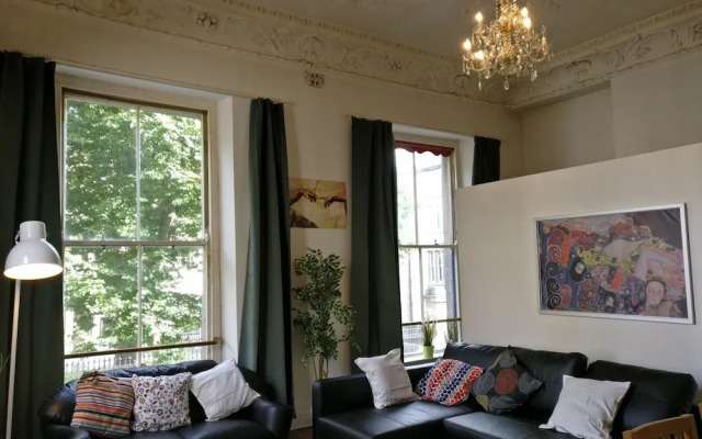 Metrostays - O'Connell Street 84-1