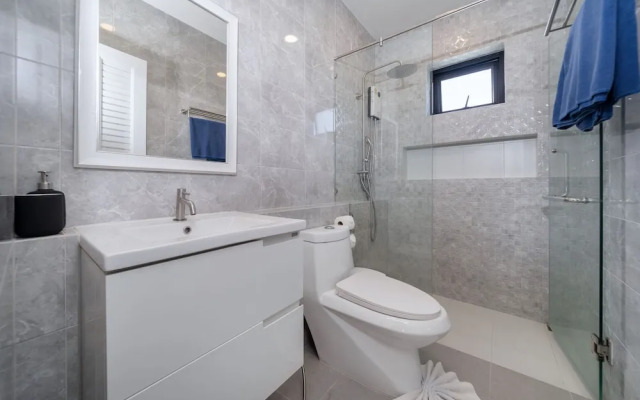 Sleek & Private Pool 2BR Villa Twiky