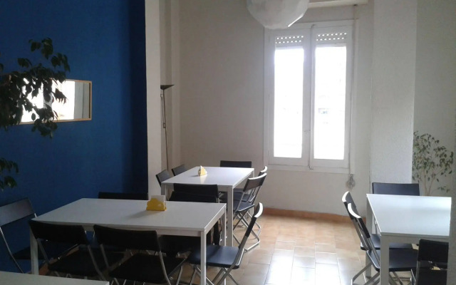 Russafa Youth Hostel