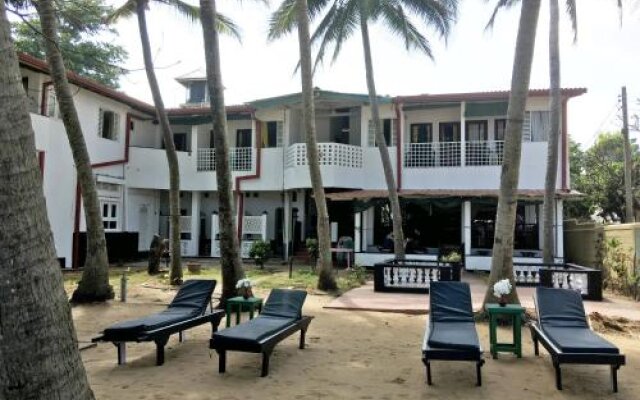 Dephanie Beach Hotel