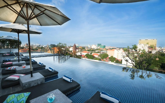 Patio Hotel & Urban Resort