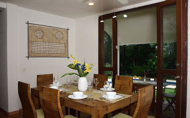 Ana´s Villa at Playacar