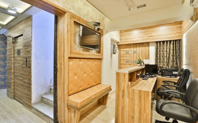 OYO 24950 Hotel Shree Balaji Residency