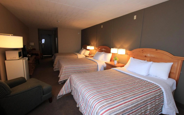 Confederation Place - Hotel