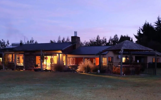 Mt Maude Country Lodge