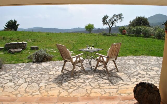 Villa In Sperlonga With Green External Space For 4 Persons