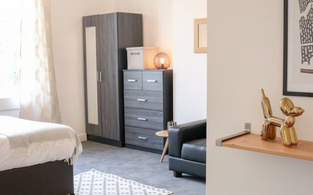 Ampthill Suites