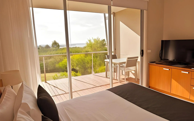 Silverwater Resort – Guest Rooms – San Remo