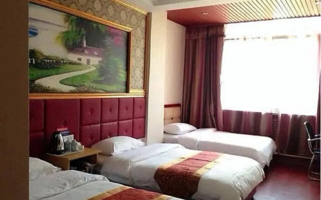 Penghai Business Inn