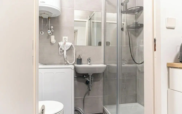 Charming 1BR Getaway Central Meidling