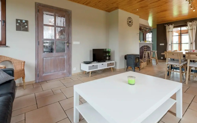 Magnificent Villa in Brisy With Sauna Roofed