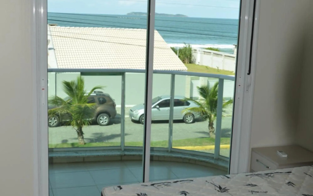 Belíssimo apto 2 suítes com vista para o mar