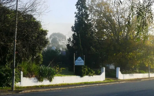 Moolmanshof Bed and Breakfast