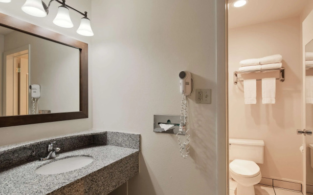 Best Western Paradise Inn & Resort