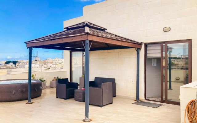 Valletta and Grand Harbour Lookout