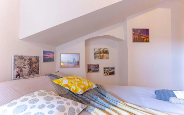 Gallery B28 - 3 Bedroom Sofia Downtown Apartment