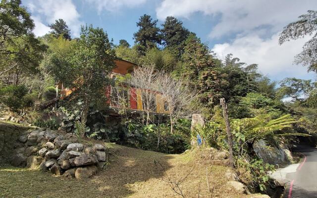 Sanhua B & B