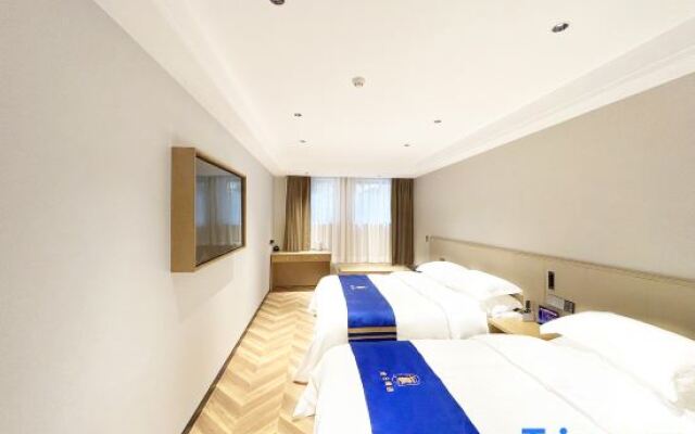 Super 8 Hotel (The Grand Canal CBD, Beijing Tongzhou)