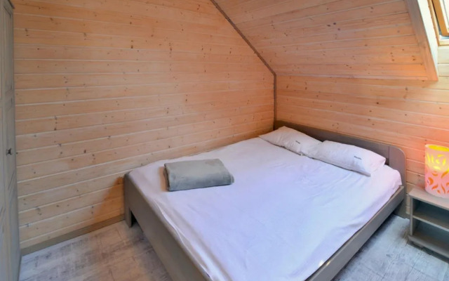 Cottage in Sianozety Near Golden Beach