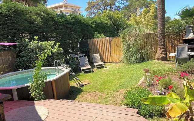 Romantic Private Cabin