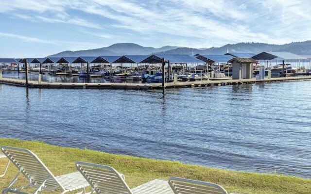 WorldMark Arrow Point