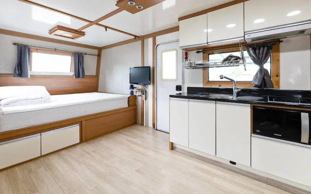 Seogwipo Pyoseoncaravan